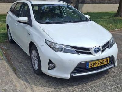 Toyota Auris Hybrid