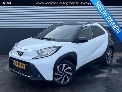 Wit Occasion 2023 Toyota Aygo X Pulse SUV | € 20.850 (Eerlijke prijs)