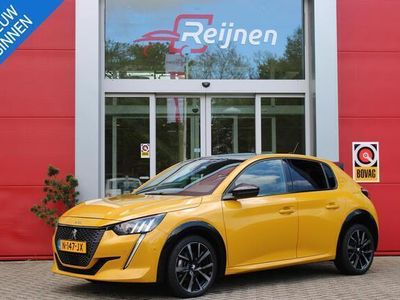 tweedehands Peugeot 208 1.2 AUTOMAAT 100PK GT Pack | PANORAMA DAK | NAVIGATIE | ACHTERUITRIJCAMERA | APPLE CARPLAY / ANDROID AUTO | CLIMATE CONTROL | ADAPTIVE CRUISE CONTROL | FULL LED | DODEHOEK DETECTIE | ALCANTARA BEKLEDING | 17"LICHTMETALEN VELGEN |