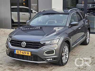 Grijs Gebruikt 2018 VW T-Roc Executive SUV | € 25.949 (Eerlijke prijs)