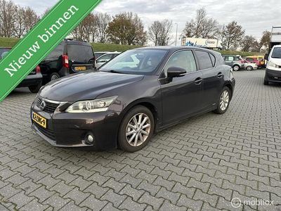 Lexus CT200h