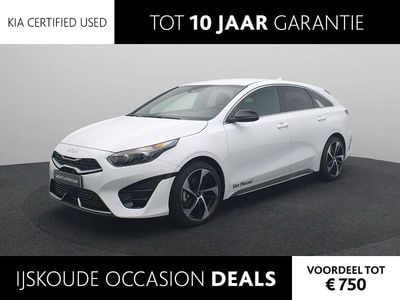 Wit Occasion 2025 Kia ProCeed GT-Line Hatchback | € 35.935 (Eerlijke prijs)