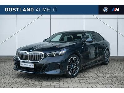 Zwart Occasion 2024 BMW 530e M Sport Sedan | € 59.950 (Eerlijke prijs)