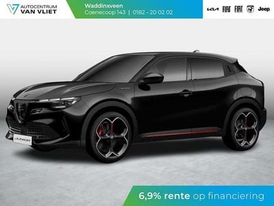 Zwart Occasion 2025 Alfa Romeo Junior Veloce SUV | € 38.689 (Duur)