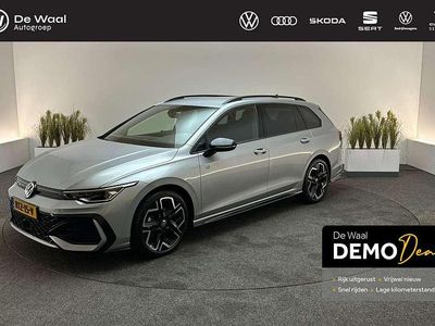 Zilver, metallic lak Gebruikt 2025 VW Golf VIII R-line Edition Stationwagen | € 37.890