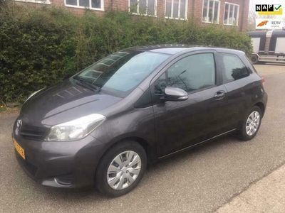 tweedehands Toyota Yaris 1.3 VVT-i Aspiration / Climat Control Camera / Dealeronderhouden