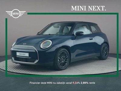 Occasion Mini Cooper Favoured 135 kW (184 PK) 2025 Blauw Hatchback