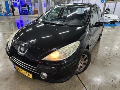 Zwart Gebruikt 2007 Peugeot 307 Hatchback | € 750 (Goede deal)