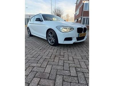 Wit Occasion 2012 BMW M135 Hatchback | € 16.999