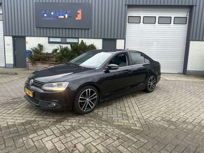 tweedehands VW Jetta 1.6 TDI Highline BlueMotion