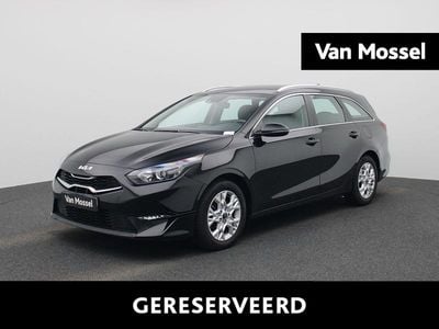 Zwart Gebruikt 2023 Kia Ceed Hatchback | € 24.445 (Goede deal)