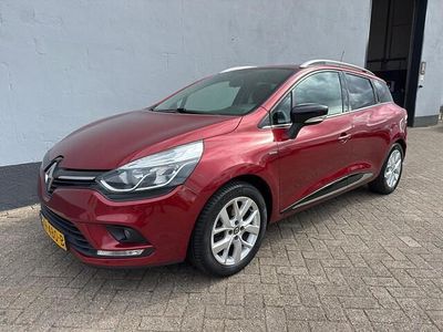 Rood Gebruikt 2018 Renault Clio GrandTour LIMITED Stationwagen | € 7.950 (Goede deal)