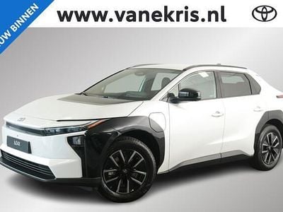 Wit Nieuw 2025 Toyota bZ4X Executive SUV | € 52.635