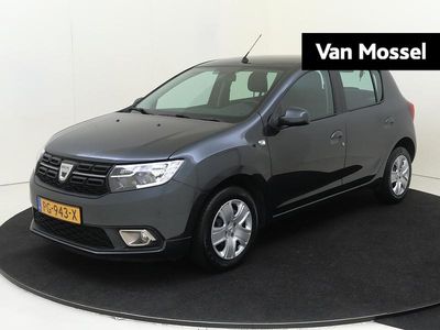 Grijs Occasion 2017 Dacia Sandero Lauréate Hatchback | € 9.935 (Eerlijke prijs)