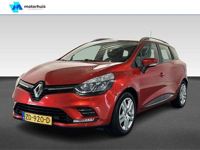Rood Gebruikt 2019 Renault Clio GrandTour Zen Stationwagen | € 8.295 (Eerlijke prijs)