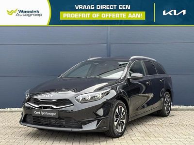 Zwart (metallic) Nieuw 2025 Kia Ceed Sportswagon Stationwagen | € 30.025 (Eerlijke prijs)