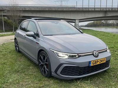 Grijs Occasion 2021 VW Golf VIII GTI Stationwagen | € 29.999 (Goede deal)
