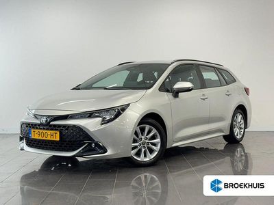 Grijs Gebruikt 2023 Toyota Corolla Hybrid Active Stationwagen | € 24.895