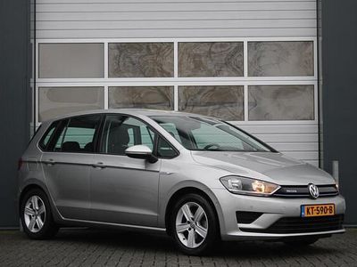 Grijs (metallic) Occasion 2015 VW Golf Sportsvan Comfortline MPV | € 12.950 (Eerlijke prijs)