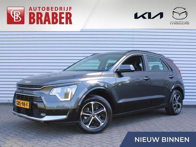 Grijs, metallic lak Gebruikt 2024 Kia Niro SUV | € 32.950 (Goede deal)