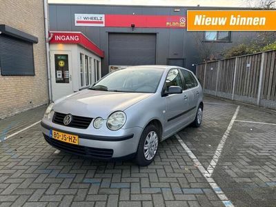 Grijs Gebruikt 2002 VW Polo Hatchback | € 1.490 (Iets duurder)