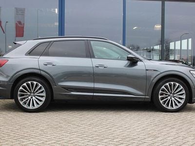 Occasion Audi e-tron S-Line 230 kW (313 PK) 2019 Grijs (metallic) SUV
