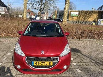 Occasion Peugeot 208 Active 82 PK (60 kW) 2013 Rood Hatchback