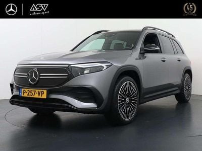 Grijs, metallic lak Gebruikt 2022 Mercedes EQB250 AMG line SUV | € 37.440 (Eerlijke prijs)