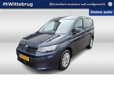 Blauw (metallic) Occasion 2024 VW Caddy Style MPV | € 25.895 (Goede deal)
