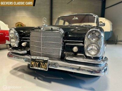 Zwart Occasion 1963 Mercedes 220 Sedan | € 17.500