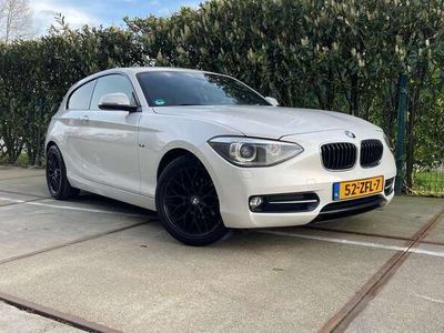 tweedehands BMW 114 114 i Sport Line - M sport pakket / Leder / NAP