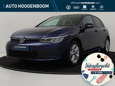 tweedehands VW Golf VIII 1.0 TSI Life | Navigatie | Sfeerverlichting | Adaptieve Cruise control | Draadloze telefoonlader | CarPlay | Climate control |
