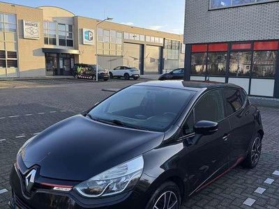 Zwart Occasion 2015 Renault Clio IV Hatchback | € 5.850 (Eerlijke prijs)