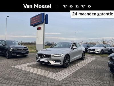 Grijs Occasion 2023 Volvo S60 Core Sedan | € 30.940 (Super prijs)