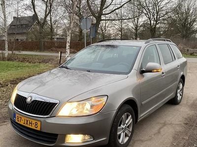Occasion 2009 Skoda Octavia Ambition Stationwagen | € 2.450 (Iets duurder)