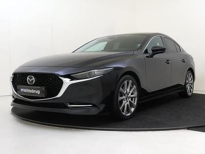 Zwart Occasion 2020 Mazda 3 Luxury Sedan | € 17.925 (Goede deal)