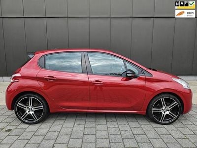 Occasion Peugeot 208 Envy 82 PK (60 kW) 2014 Rood Hatchback