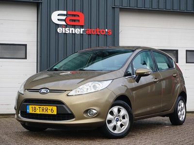 Occasion Ford Fiesta Titanium 97 PK (71 kW) 2012 Bruin (metallic) Hatchback