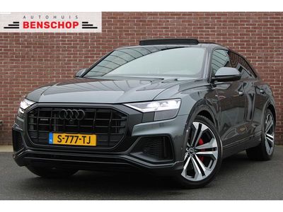 Grijs (metallic) Gebruikt 2023 Audi Q8 Proline SUV | € 74.950
