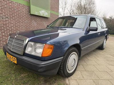Occasion Mercedes E200 113 PK (83 kW) 1988 Blauw Stationwagen