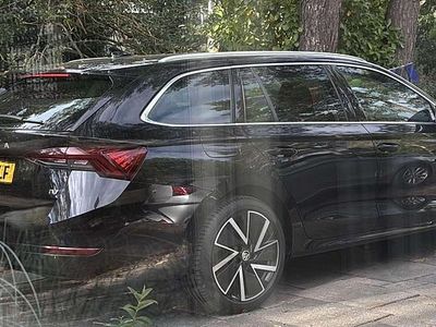 Zwart Occasion 2020 Skoda Octavia Stationwagen | € 20.000 (Iets duurder)