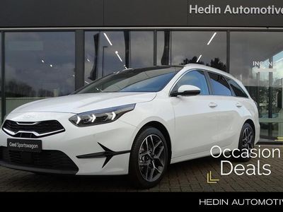 Wit Occasion 2025 Kia Ceed Turbo Hatchback | € 34.945 (Iets duurder)