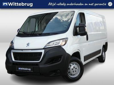 tweedehands Peugeot Boxer 330 2.2 BlueHDi 140 L2H1 Premium | Trekhaak | Navi | Cruise control | Camera