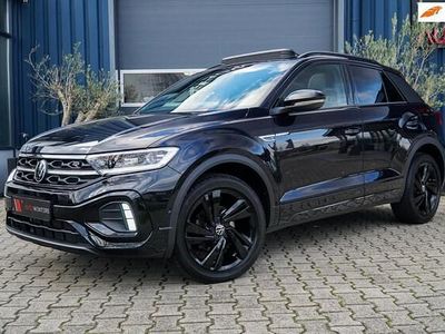 Zwart Gebruikt 2024 VW T-Roc Beats SUV | € 38.995 (Duur)