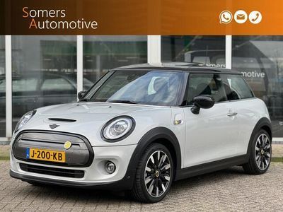 tweedehands Mini Cooper S Electric Yours 33 kWh | Panorama | Leder | Harman