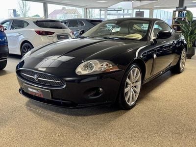 Zwart, metallic lak Gebruikt 2006 Jaguar XK Coupé | € 18.950