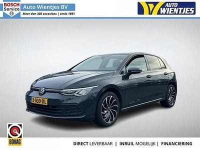 Grijs Gebruikt 2023 VW Golf VIII Comfortline Hatchback | € 18.950 (Goede deal)