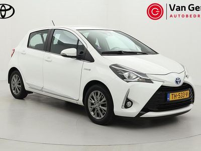 Occasion Toyota Yaris Hybrid Executive 101 PK (74 kW) 2018 Wit Hatchback
