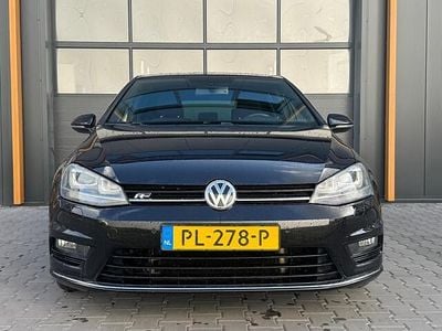 Zwart Gebruikt 2014 VW Golf VII Highline Hatchback | € 9.950 (Goede deal)