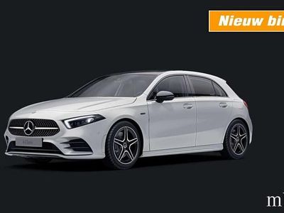 Wit Occasion 2020 Mercedes A250 AMG line Hatchback | € 23.900 (Eerlijke prijs)